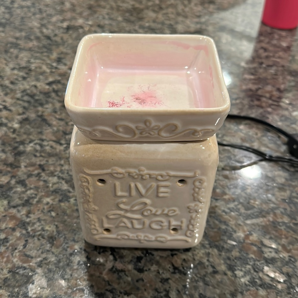Candle warmer only used three times